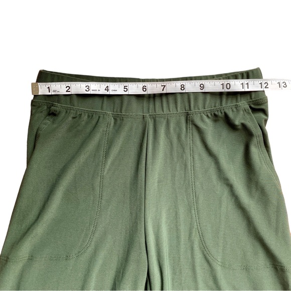 Pull on green cargo pants - Picture 4 of 7